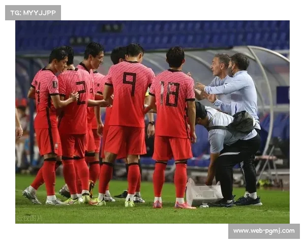 韩国国脚黄仁范伤缺，洪明甫国家队中场面临重组